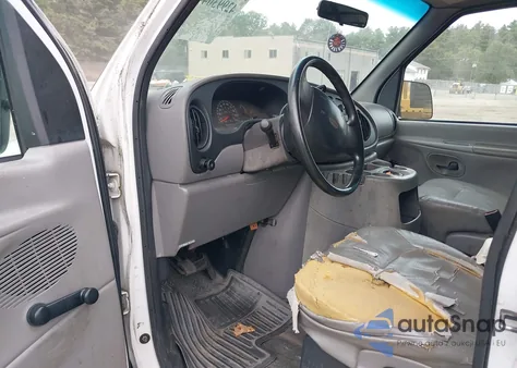 2000 Ford E-150 Commercial/Recreational from USA, damaged, VIN 1FTRE14W0YHA04933